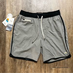 Vuori Banks Short - Eucalyptus Linen Texture 🏔